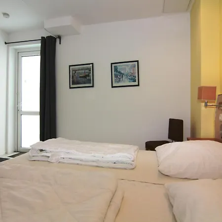 Grosser Seestern In Wiek * Wiek auf Rügen